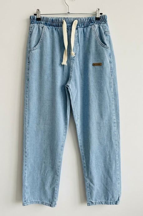 Elastische Denim-Hose mit Gummizug - Image 6