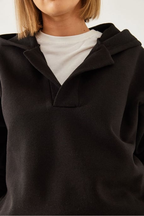 Lässiger Schnitt Kapuzenpullover mit langen Ärmeln - Image 4