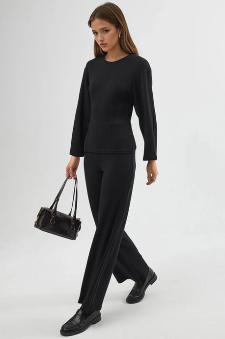 Crew-Neck Langarm-Fitted Bluse - Image 6
