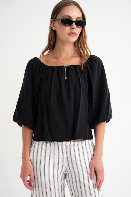 Modal-Blend Bluse mit Madonna-Kragen und Rüschendetail - Image 1