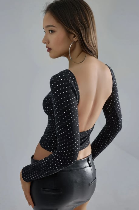 Punktmuster Slim-Fit Crop-Bluse mit Rücken-Detail - Image 1