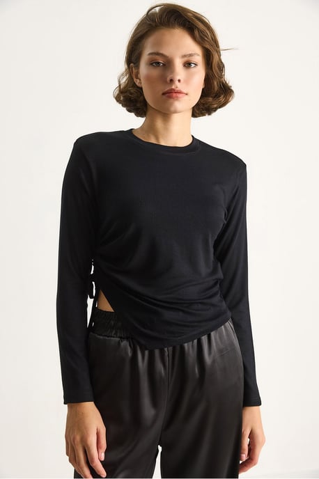Basic-Top mit asymmetrischem Saum - Image 2