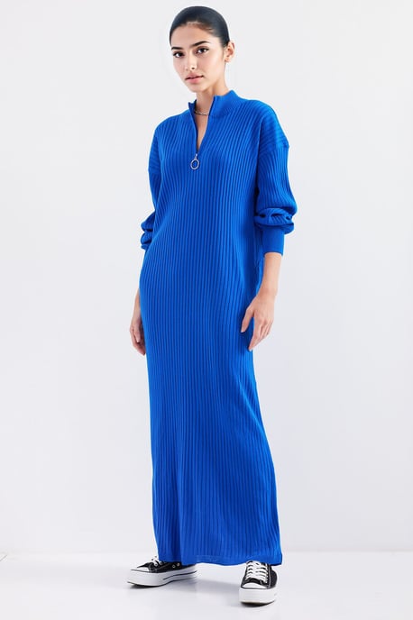 Strukturierte Strickkleid mit halb Stehkragen und Reißverschluss - Image 3