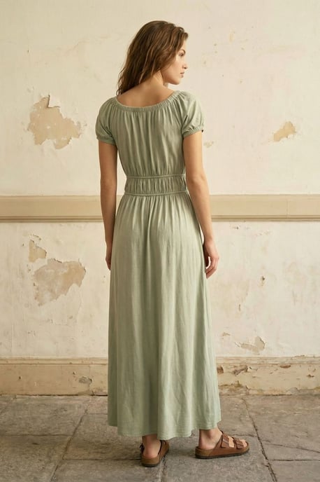 Maxikleid mit quadratischer Halslinie und Bindegürtel - Image 3