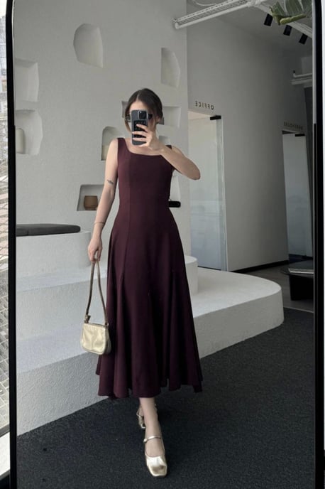 Ausschnitt U-Kragen Enges Midi-Kleid - Image 4
