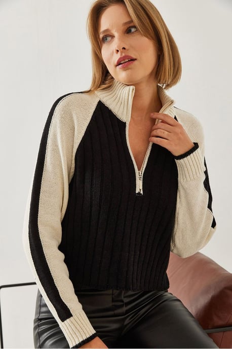 Strukturierter Acrylpullover mit Reißverschlusskragen - Image 4