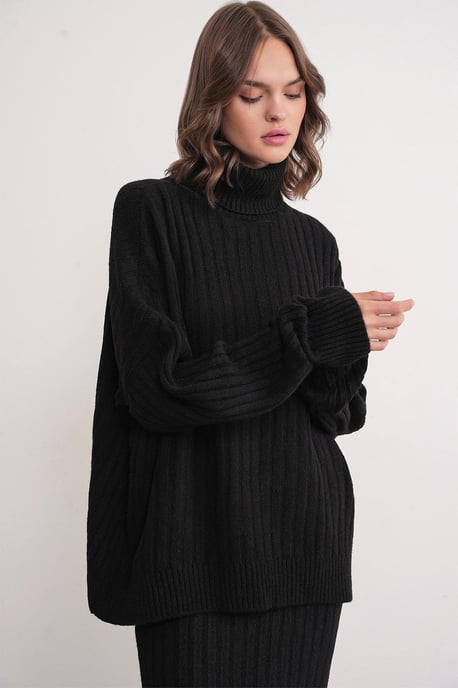 Oversized gerippter Rollkragenpullover - Image 3
