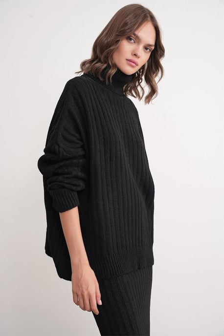 Oversized gerippter Rollkragenpullover - Image 4