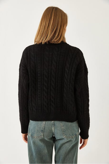 Strukturiertes, tailliertes Rollkragenpullover - Image 4