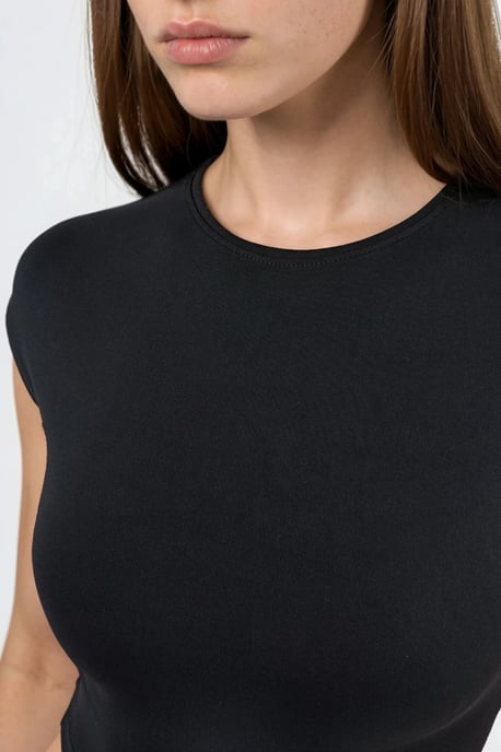 Busem Rundhals Crop-T-Shirt, einfarbig - Schwarz - Image 5