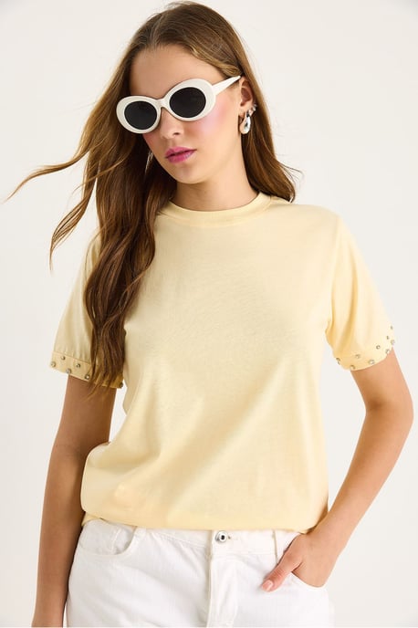 Besticktes Rundhals-T-Shirt mit kurzen Ärmeln - Image 2