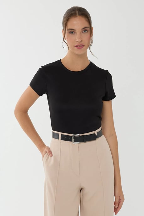 Basic T-Shirt - Image 2
