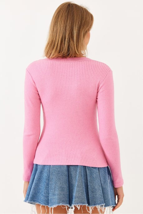 Figurbetontes Langarmtexturiertes Crop-T-Shirt mit U-Ausschnitt - Image 3