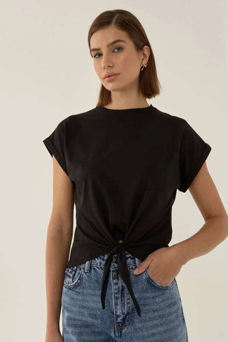Hiccup Basic Rundhals kurz geschnittenes T-Shirt - Schwarz - Image 4