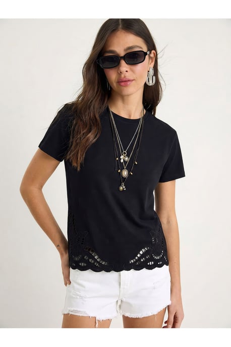 Besticktes Rundhals-T-Shirt - Image 4