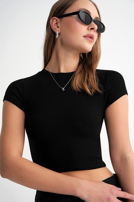 Tailliertes Crop-Strick-T-Shirt - Image 3