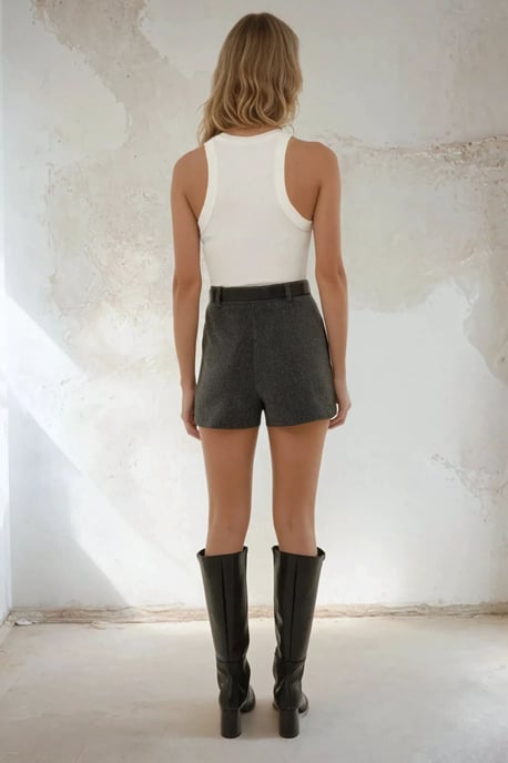 Hochtaillierter Mini-Skort - Image 4