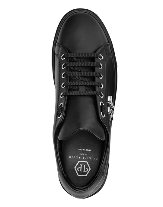 Sneaker - Image 2