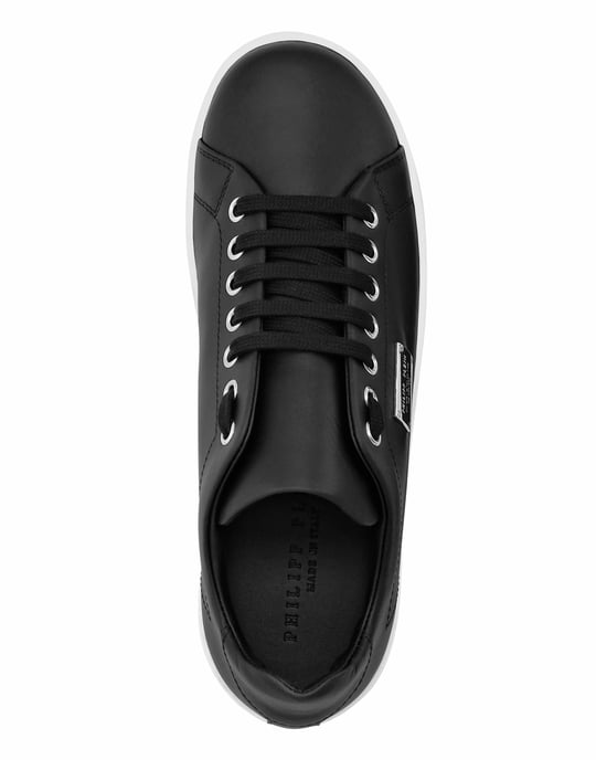 Sneaker - Image 2