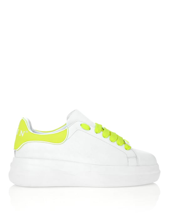 Sneaker - Image 2