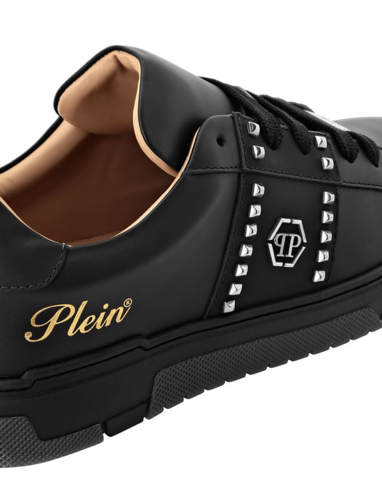 Sneaker - Image 3