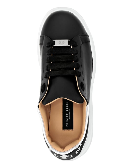 Sneaker - Image 2