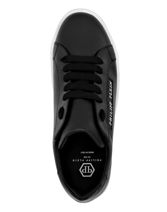 Sneaker - Image 2