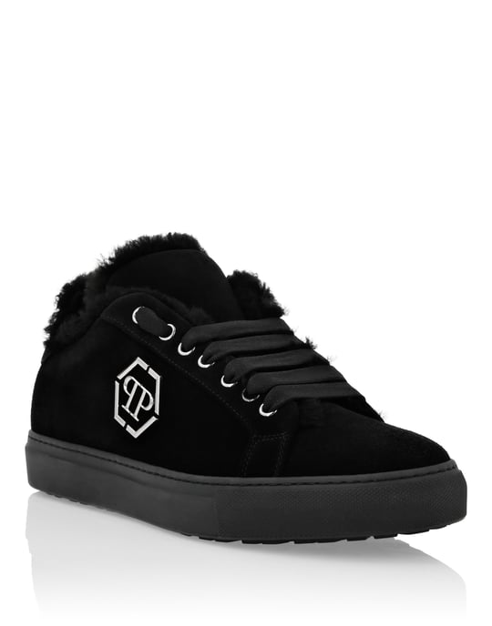 Sneaker - Image 1