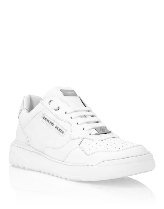 Sneaker - Image 1