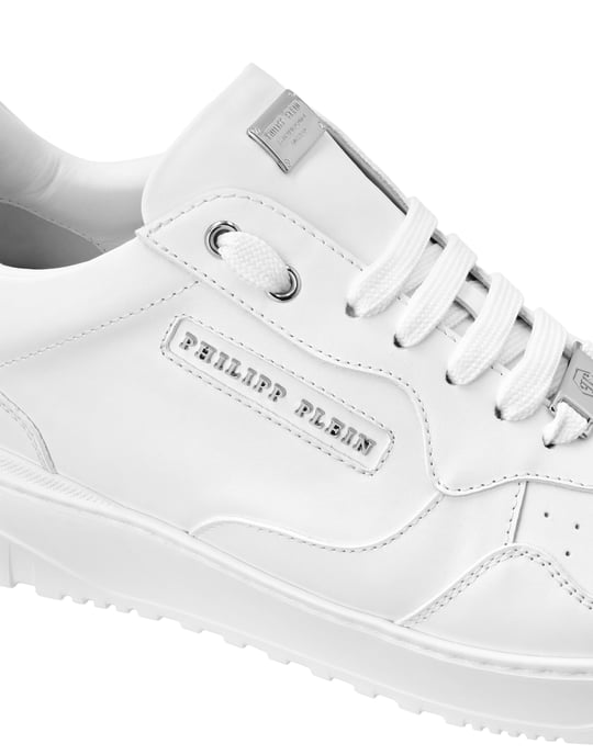 Sneaker - Image 2