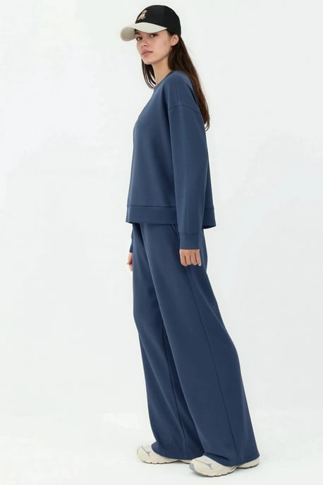 Modal Touch Basic Sweatshirt - Image 4