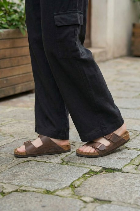 Hochgeschnittene Cargo-Hosen mit weitem Bein - Image 5