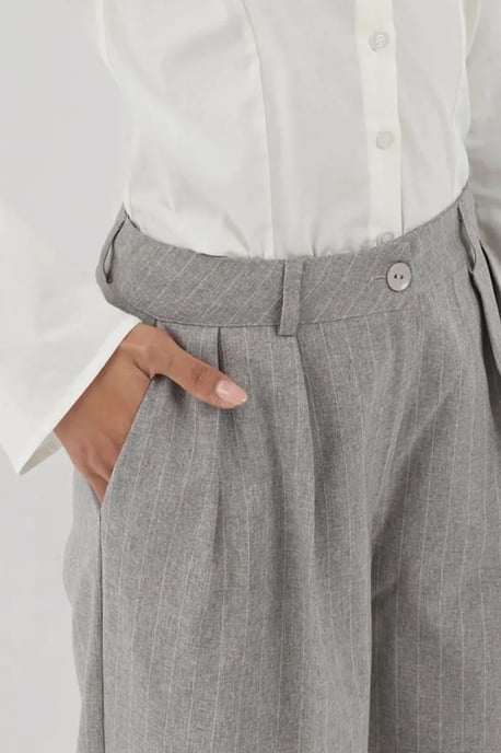 Gestreifte Weite Plisseehose aus Palazzo-Style - Image 4