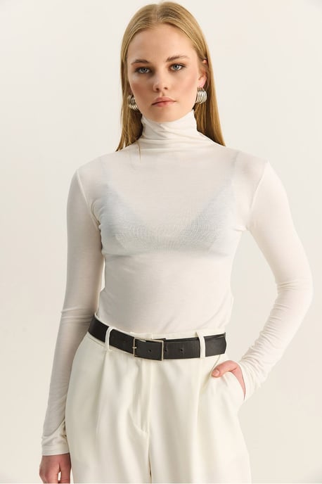 Figurbetonte Langarm-Turtleneck-Bluse - Image 2