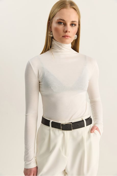 Figurbetonte Langarm-Turtleneck-Bluse - Image 3