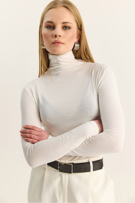 Figurbetonte Langarm-Turtleneck-Bluse - Image 4