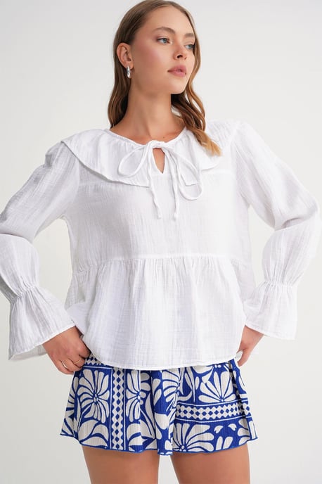 Rüschenshirt mit Schalkragen und Bindeband - Image 3