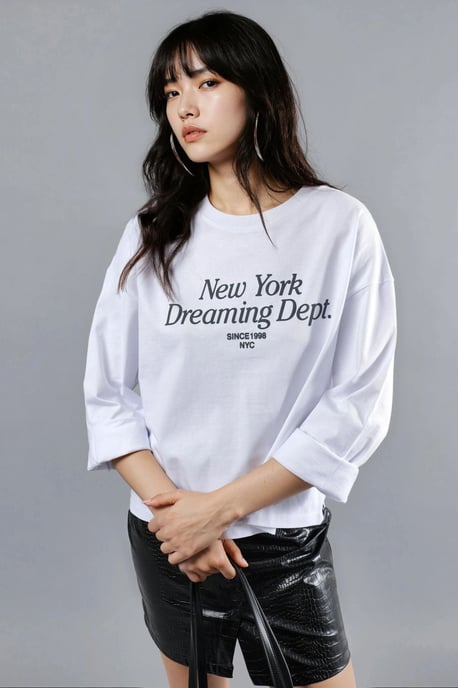 Lässiges Langarmshirt mit Rundhalsausschnitt und Rückendruck - Image 2