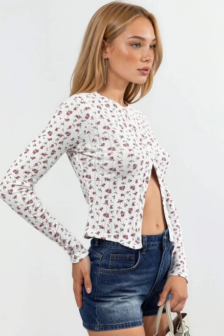 Blumenribbed Crop-Bluse mit Knopfverschluss - Image 3