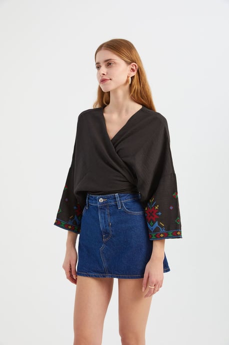 Bestickte V-Ausschnitt Langarm-Boho-Bluse - Image 3
