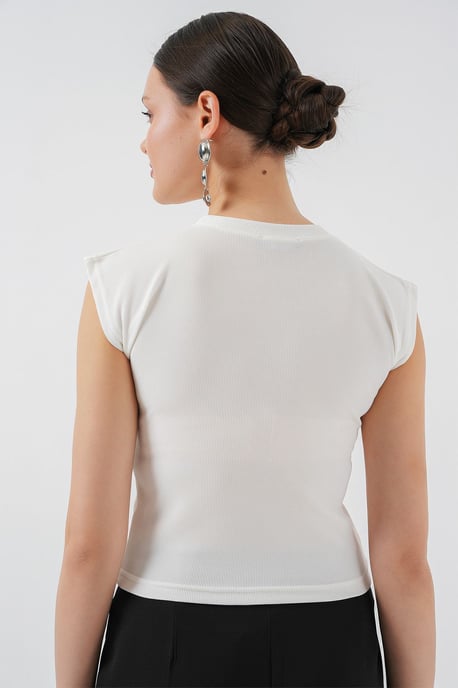 Besetzte Bluse im Slim Fit mit Rundhalsausschnitt - Image 5