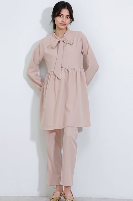 Langes Tunika- und Hosen-Set mit Hemdkragen - Image 1