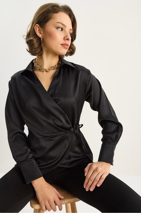 Satin V-Ausschnitt-Shirt mit Bindeband - Image 4