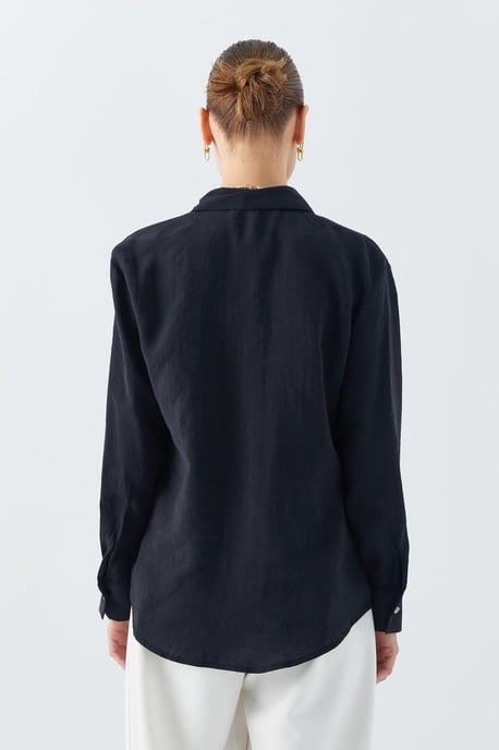 Lässiges Hemd mit Tasche - Image 6