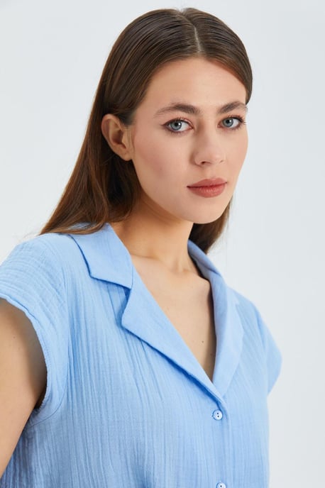 Crop-Shirt mit Schleifendetail - Image 3