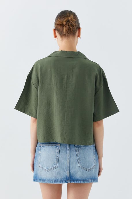 Lockere Passform Button-Up Crop-Shirt mit Tasche - Image 6