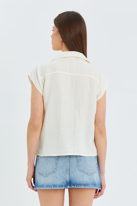 Crop-Shirt mit Schleifendetail - Image 6