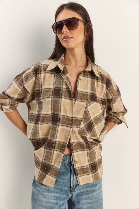 Übergröße Langarmkarobluse mit Tasche - Image 3