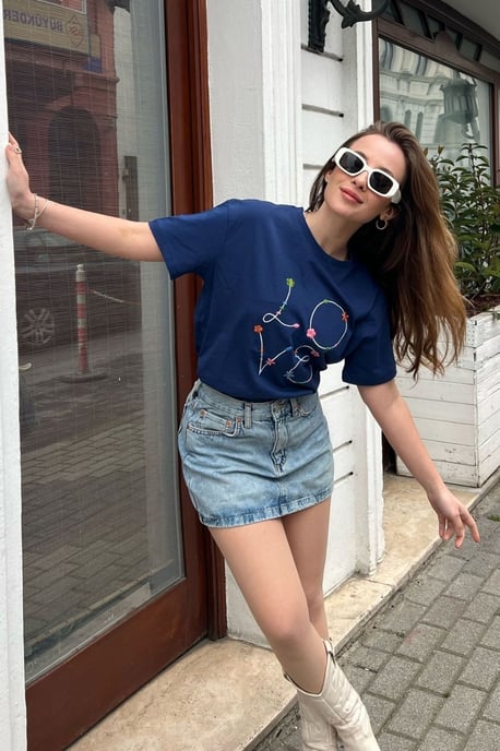 Besticktes Rundhals-Cotton-T-Shirt - Image 4