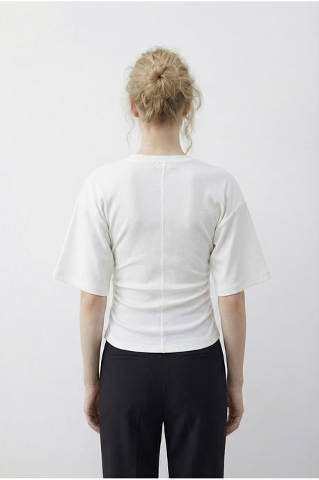 Regulär geschnittenes Rundhals-T-Shirt - Image 4